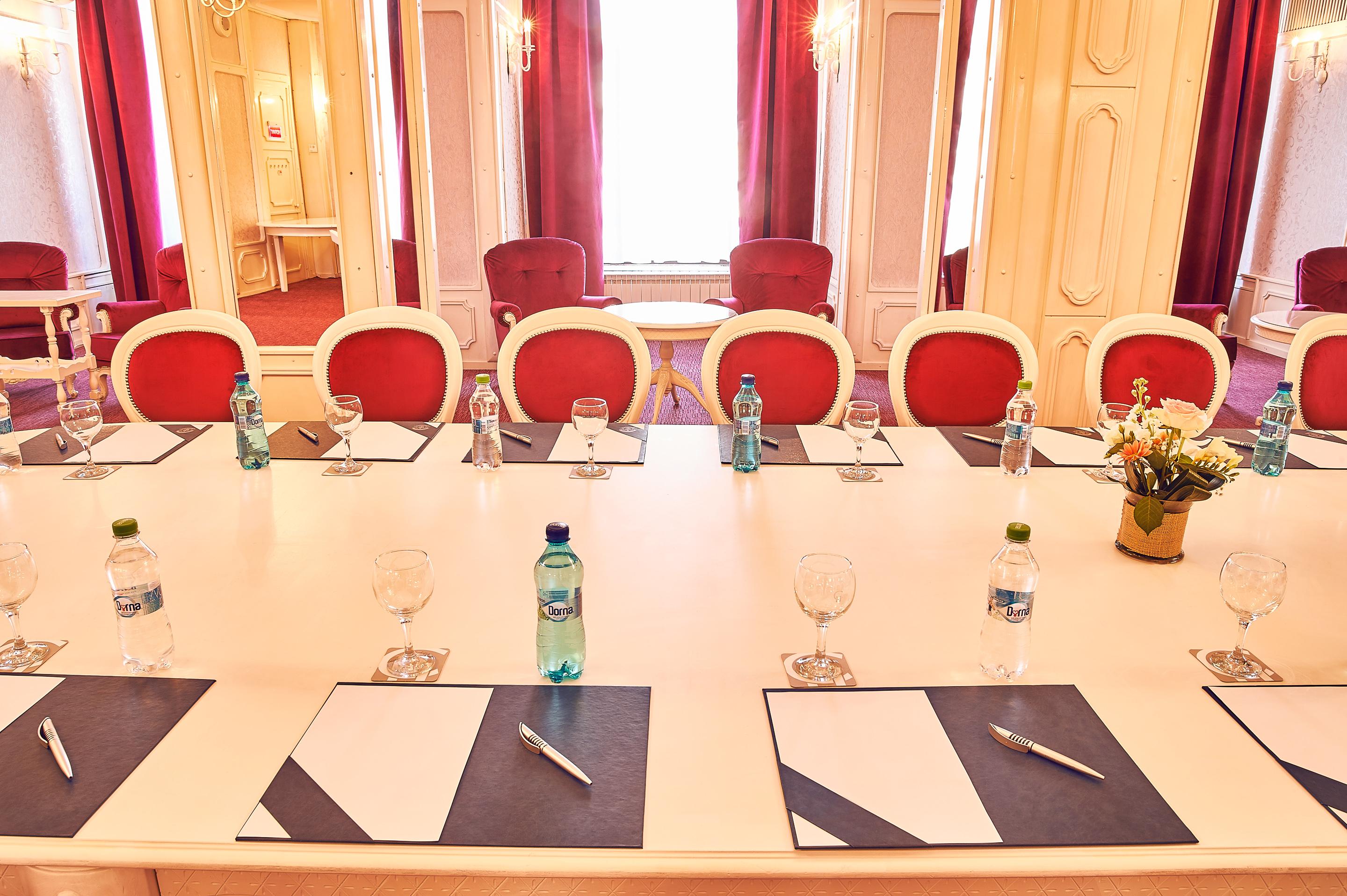 Continental Forum Tirgu Mures Marosvásárhely Kültér fotó