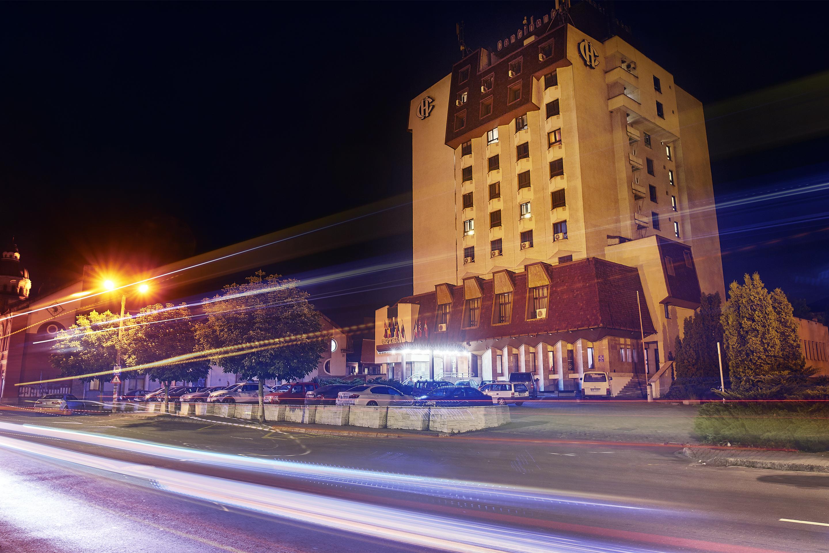 Continental Forum Tirgu Mures Marosvásárhely Kültér fotó